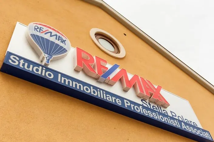 Agenzia Immobiliare RE/MAX Stella Polare Bari (zona Poggiofranco) C.I. Dott. Pietro Palermo