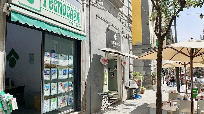 Agenzia Immobiliare Tecnocasa Napoli – Centro-Zona Duomo