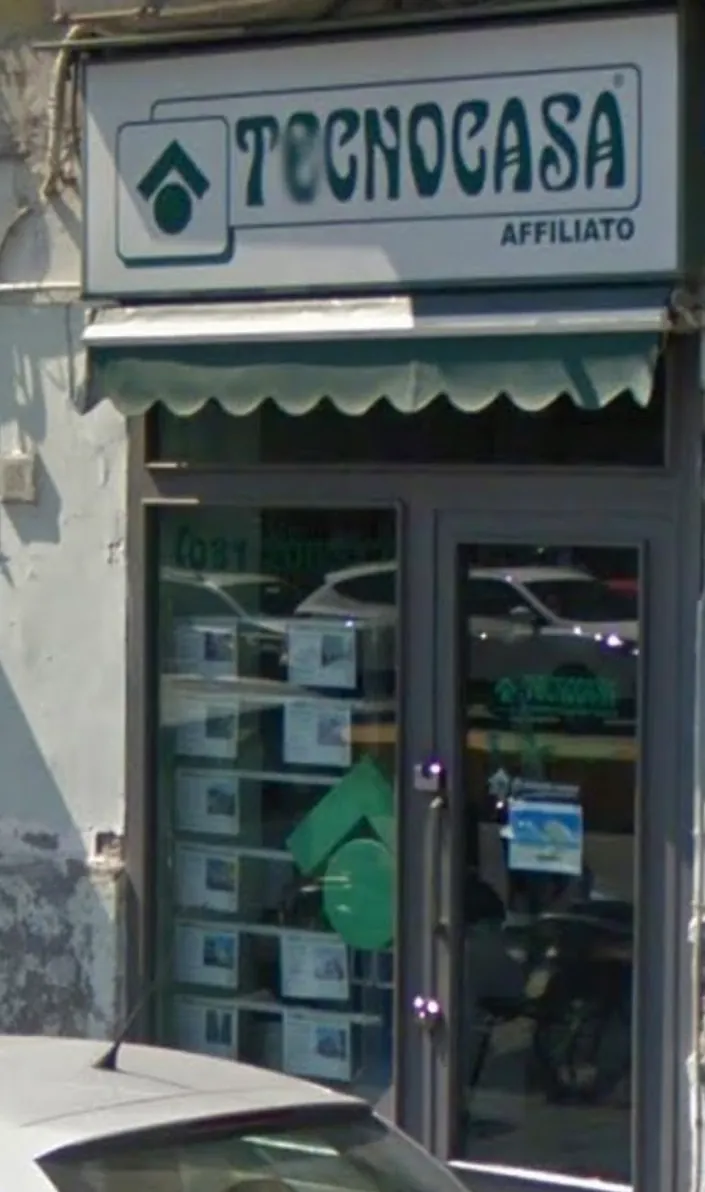 Agenzia Immobiliare Tecnocasa Napoli – Corso Umberto – Porto