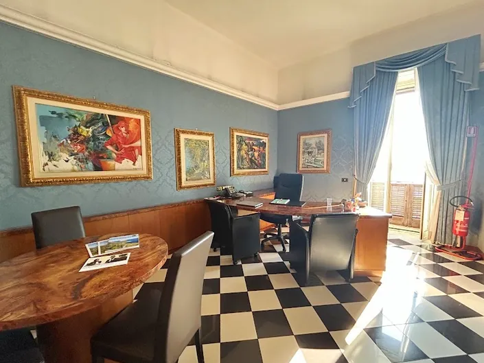 Agenzia Immobiliare Toscano Napoli Centro Chiaia Posillipo Vomero
