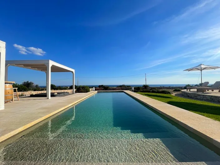 AM HOLIDAYHOUSE