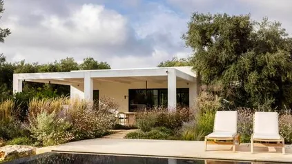 Apulia Exclusive Houses – Luxury Villas with pool, Trulli, Lamie, Casolari & Masseria
