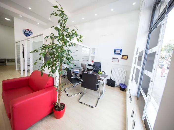 RE/MAX Sprint