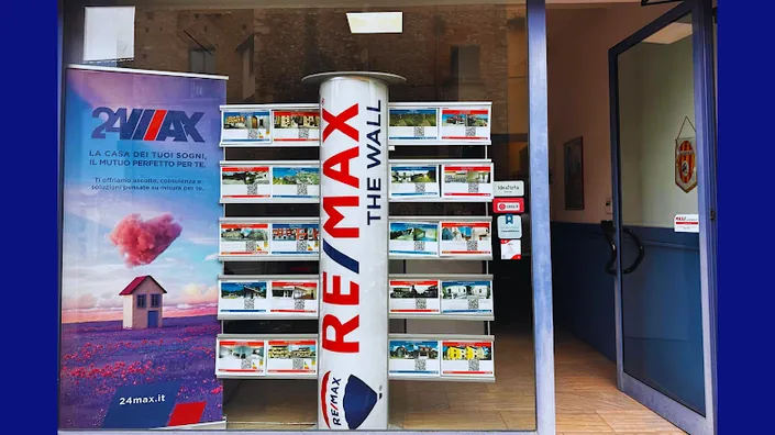 RE/MAX The Wall