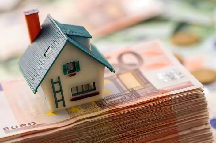 REALE IMMOBILIARE di Francesca P.Sconosciuto