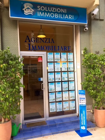 SOLUZIONI IMMOBILIARI